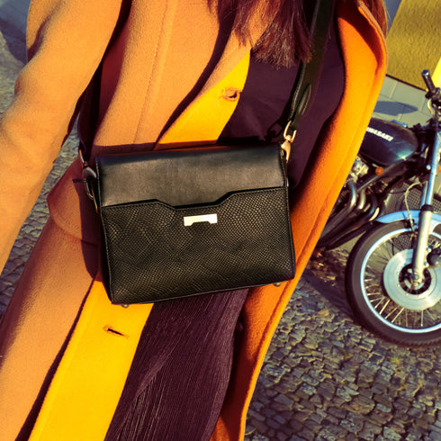 Sac Bandoulière en Cuir Vegan Jenah St. - Noir détail imprimé