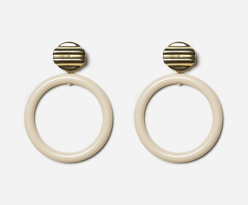 Boucles d'oreilles Dolores dorées et résine ivoire