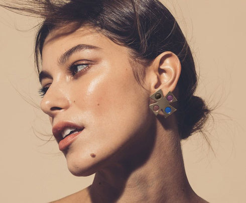 Boucles d'oreilles Nostra, émail multicolore