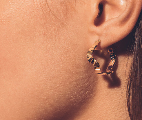 Boucles d'oreilles créoles dorées Fluxus