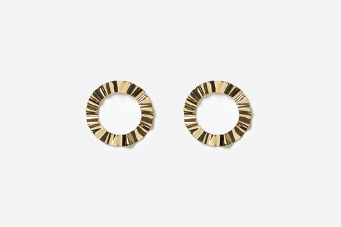 Boucles d'oreilles Kelli dorées, ondulées à la main